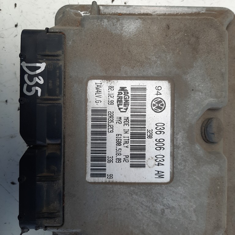 Riadiaca jednotka motora Volkswagen Golf IV 1.6 036906034AM