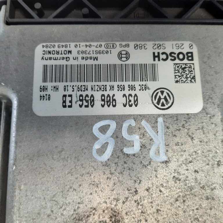 Riadiaca jednotka motora Škoda Octavia II 1.6 FSI 03C906056EB 