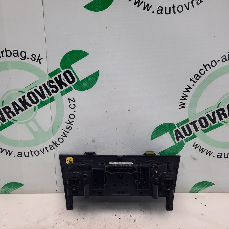 Ovládač kúrenia Škoda Rapid 5JA.820.045.A