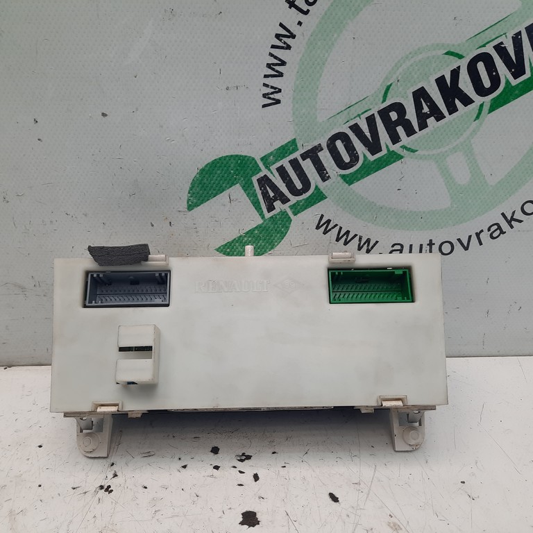 Ovládač kúrenia Renault Laguna 8200001901
