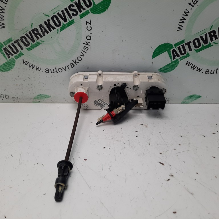 Ovládač kúrenia Ford Fusion 2S6H18549BG