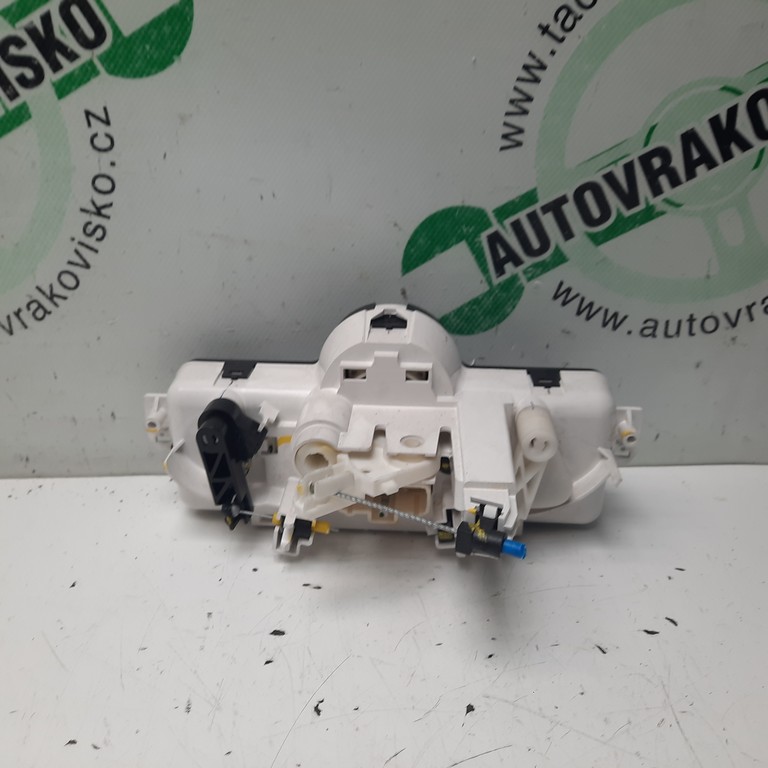 Ovládač kúrenia Renault Clio III 030967W