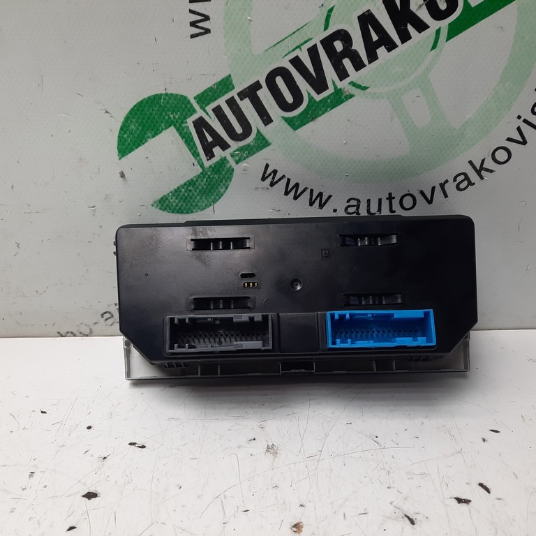 Ovládač kúrenia Opel Astra H 13274231
