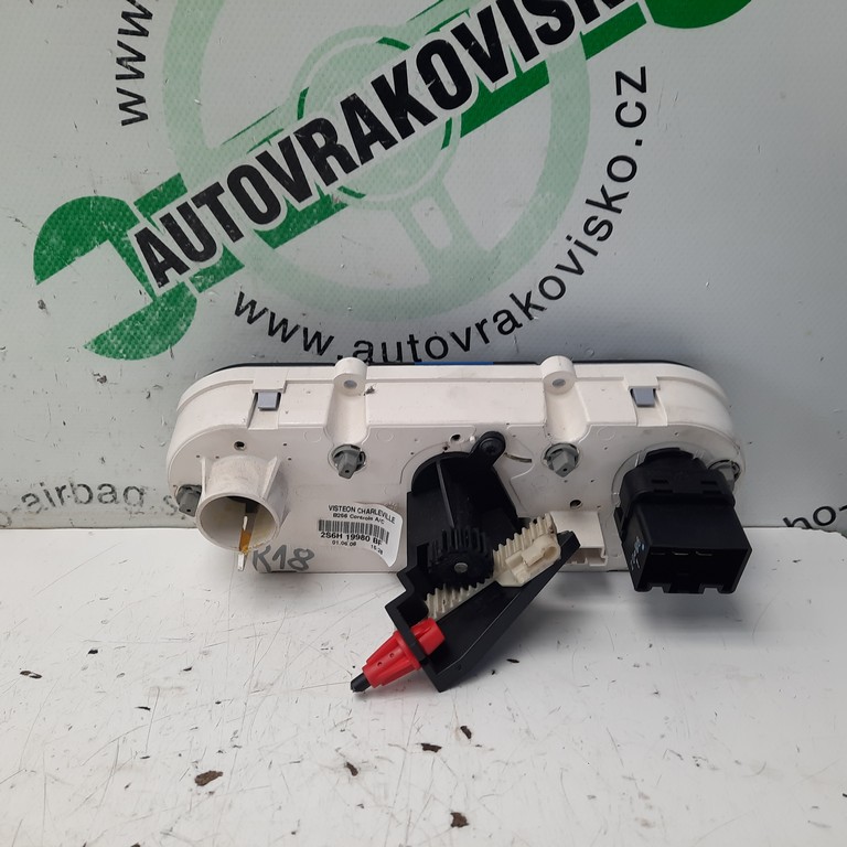 Ovládač kúrenia Ford Fusion 2S6H19980BF