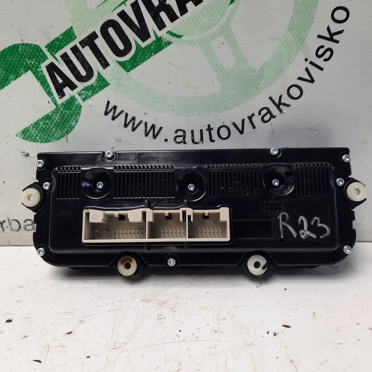 Ovládač kúrenia Volkswagen Passat B6