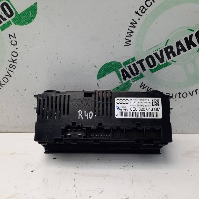 Ovládač kúrenia Audi A4 B7 8E0820043BM