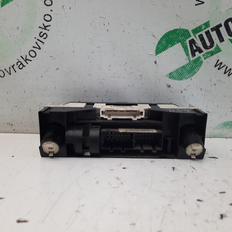Ovládač kúrenia Seat Ibiza 6L0819045