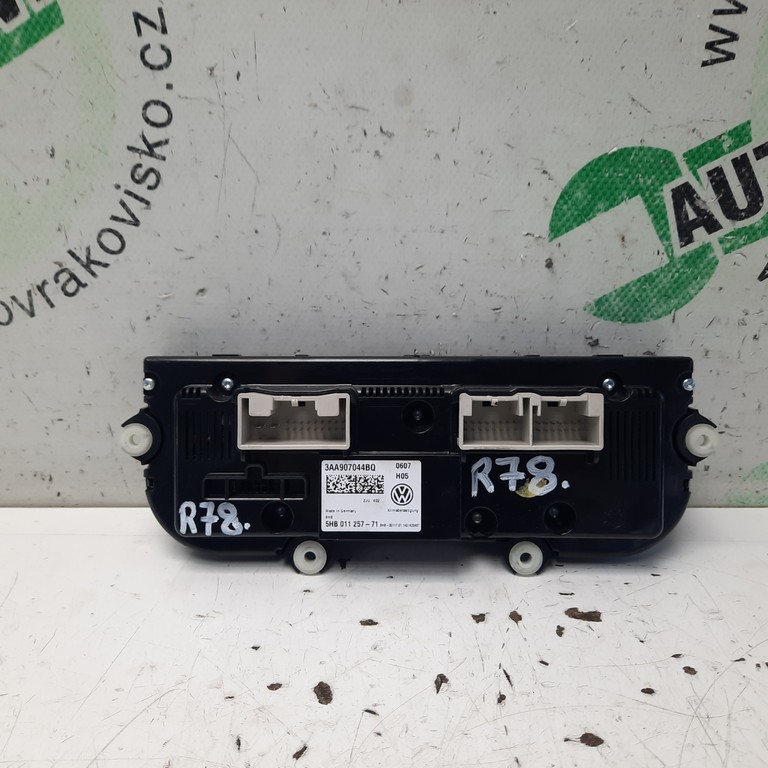 Ovládač kúrenia Volkswagen Touran 3AA907044BQ