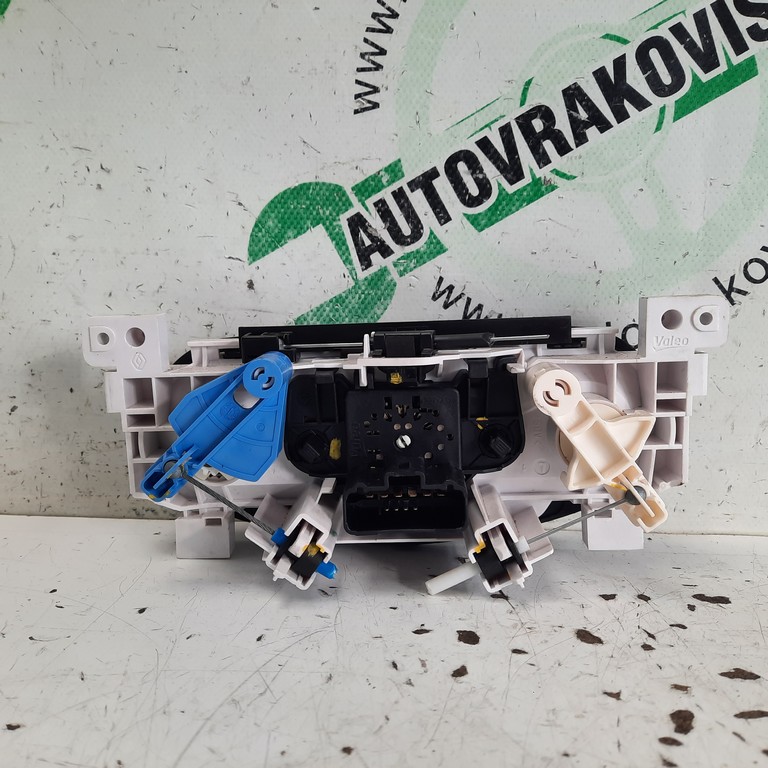Ovládač kúrenia Dacia Sandero N106277P