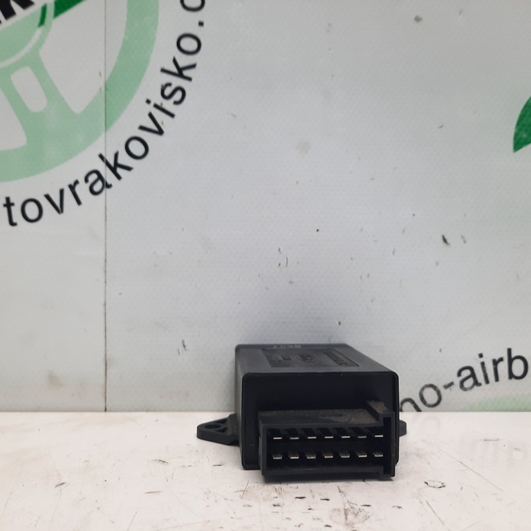 Riadiaca jednotka svetlá Ford Mondeo III 3S7T-170539-AC