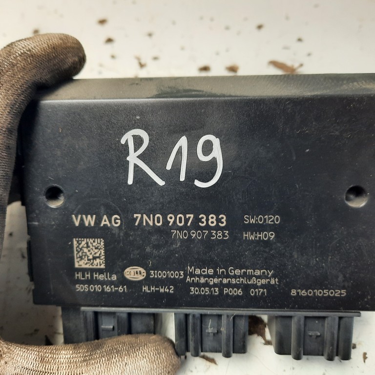 Riadiaca jednotka prívesný vozík Volkswagen Passat B7 7N0907383