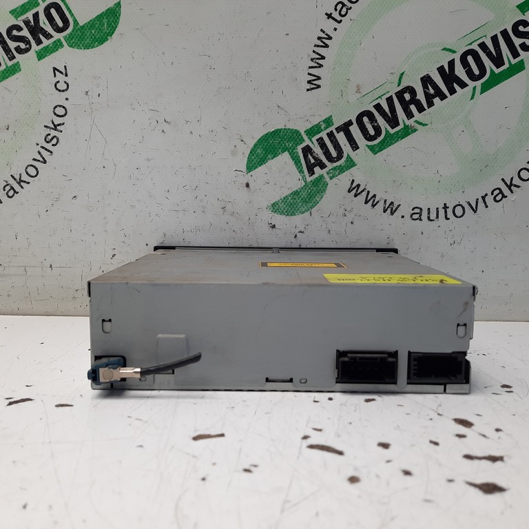 Autorádio CD menič Audi A6 4E0919887C 4E0910887L069