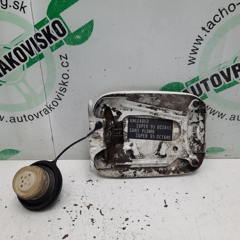 Dvierka nádrže Nissan Micra 