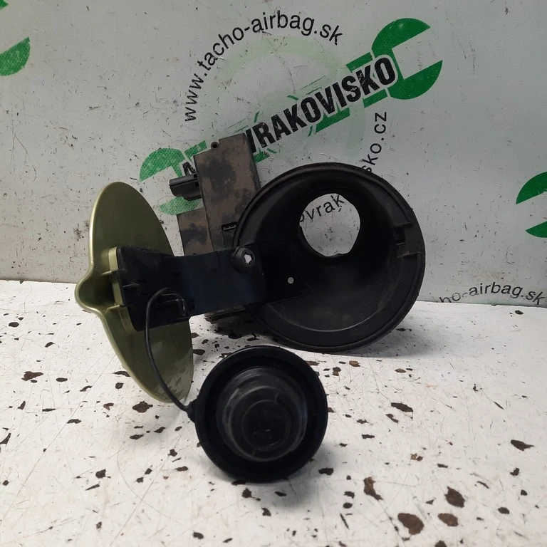 Dvierka nádrže Ford Focus MK2 combi
