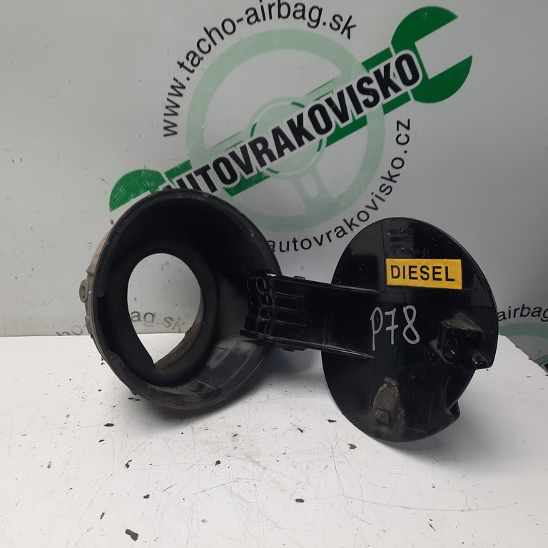 Dvierka nádrže Citroen C4 9647152180