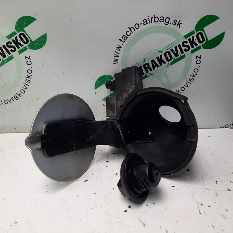 Dvierka nádrže Ford Focus MK2 combi