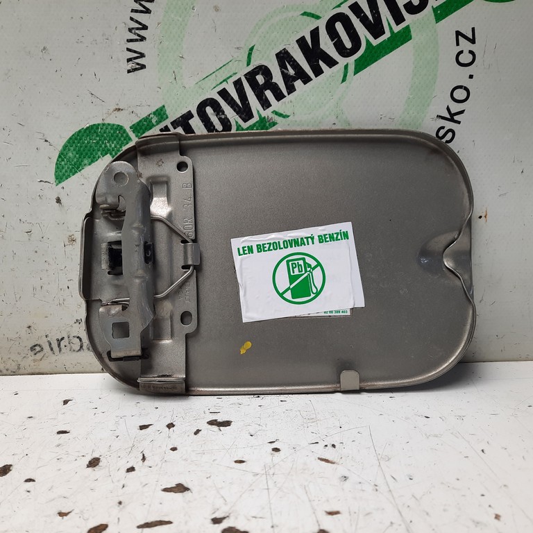 Dvierka nádrže Dacia Sandero I 