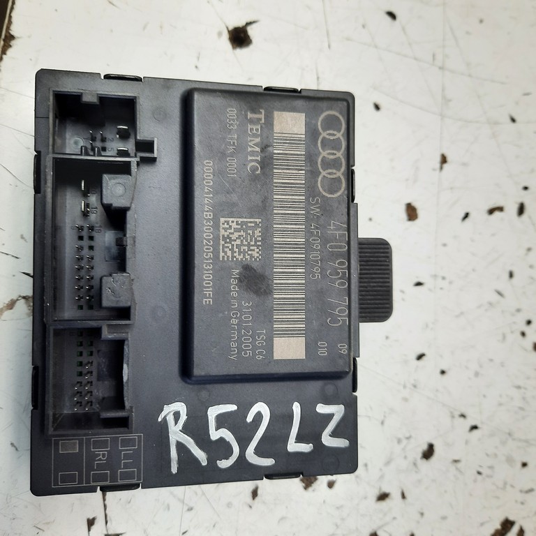 Riadiaca jednotka ĽP dvere Audi A6 4F0959795 4F0910795