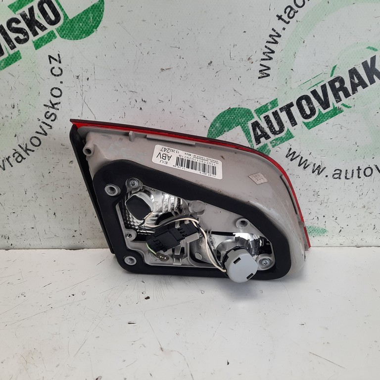 Zadné svetlo Opel Astra J ST pravé
