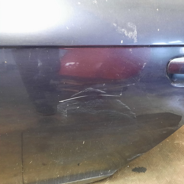 Ľavé zadné dvere Audi A6 sedan