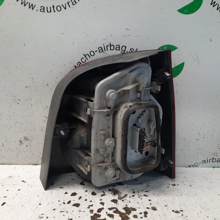 Zadné svetlo Volkswagen Polo ľavé