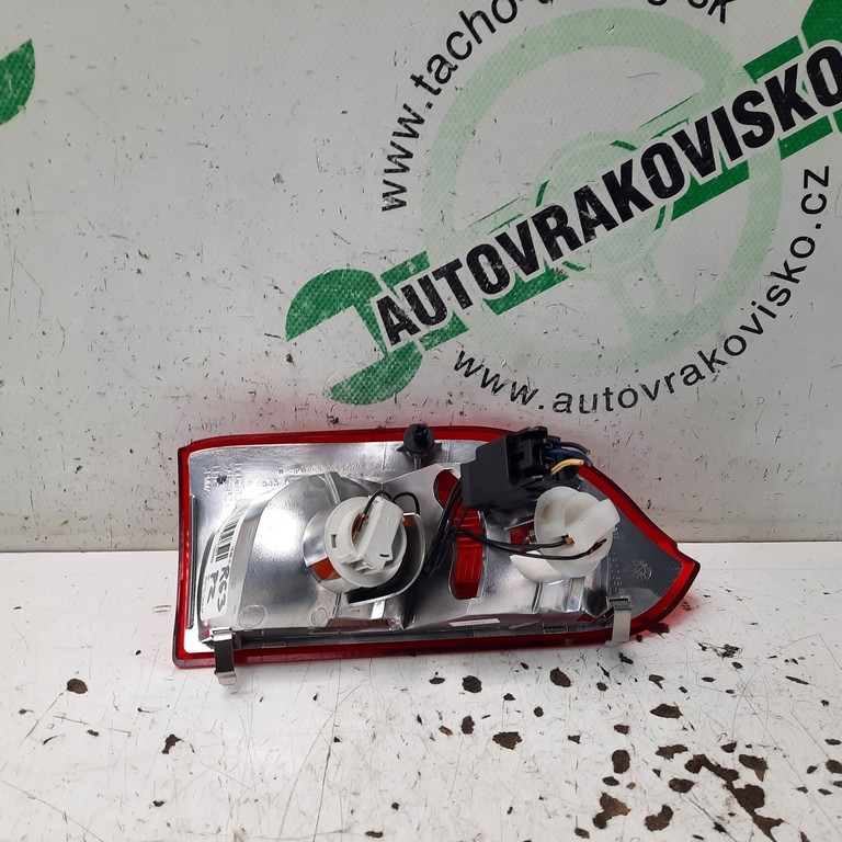 Zadné svetlo Opel Insignia combi pravé vnútorné 13226855