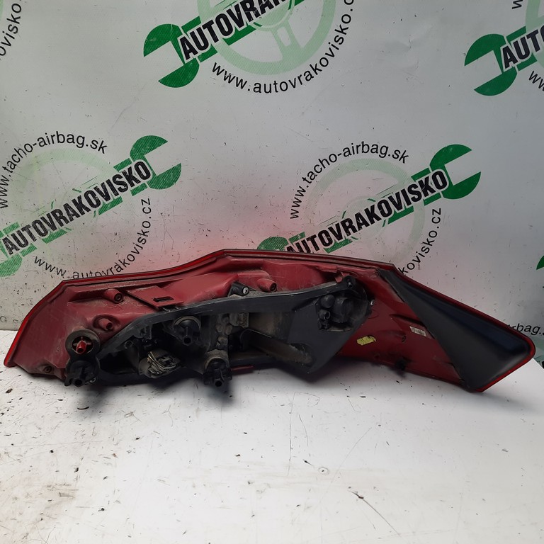 Zadné svetlo Opel Insignia combi ľavé 13226856
