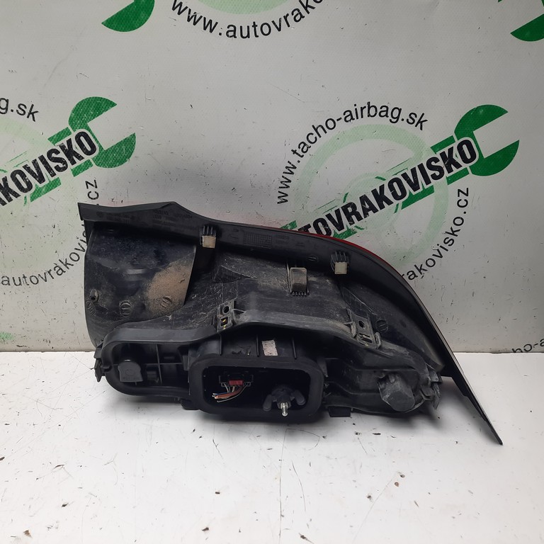Zadné svetlo Volkswagen UP ľavé 1S0945095D