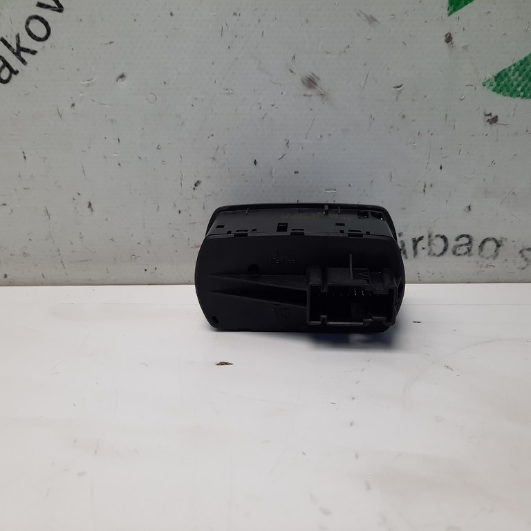 Vypínač okna vodič Opel Corsa D 13258521AA 315625731