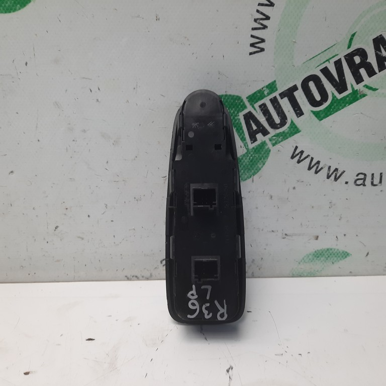 Vypínač okna vodič Citroen C4 Grand Picasso 96639382ZD