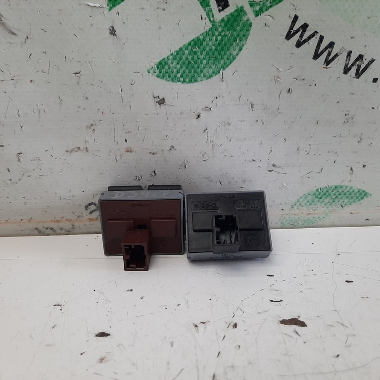 Vypínač okna vodič Seat Ibiza 6Q0959858 6Q0959858A
