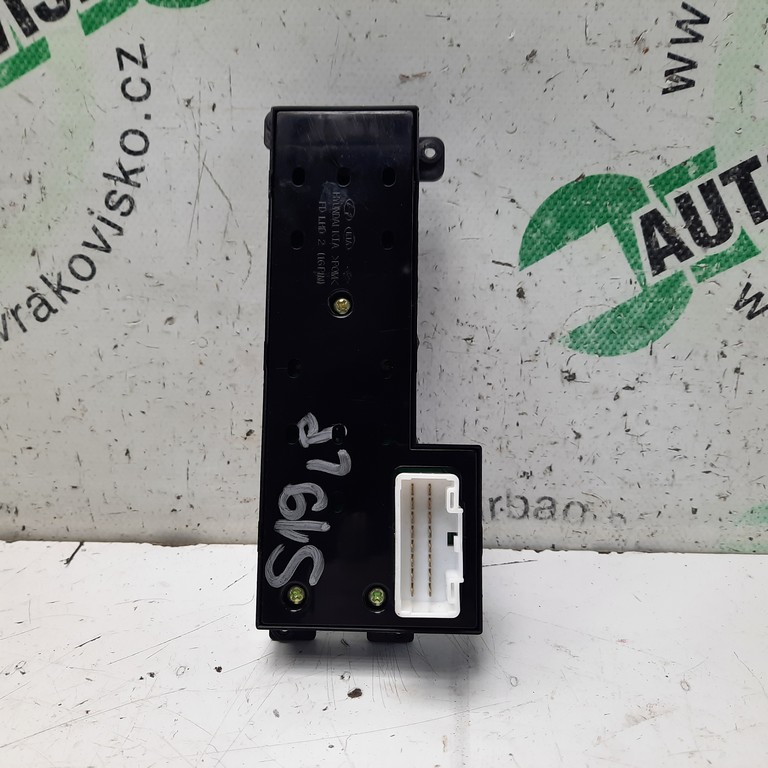 Vypínač okna vodič Hyundai i30 I 93570-2L100 935702L100