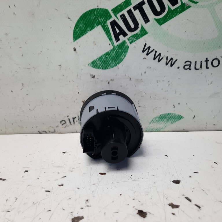 Vypínač svetiel Škoda Fabia III 5E0941431G