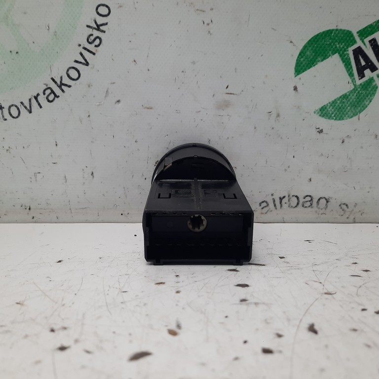 Vypínač svetiel Škoda Octavia 6Q0941531C