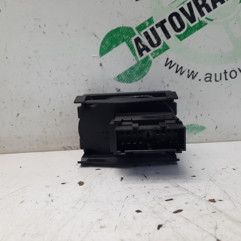 Vypínač svetiel Ford Focus MK2 4M5T13A024EA 4M5T-13A024-EA