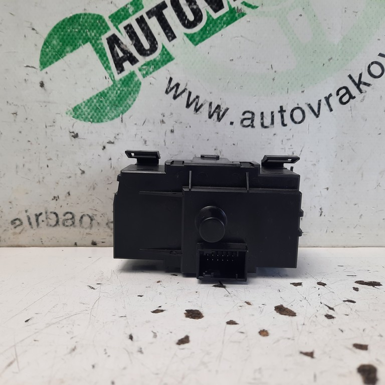 Vypínač svetiel BMW 1 E87 6932796 3360.0201