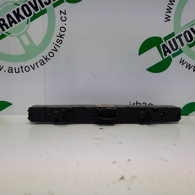 Vypínač výstražných svetiel Opel Zafira B 13228625