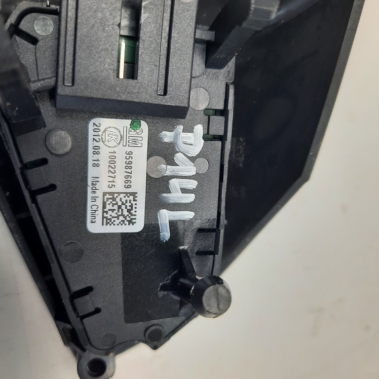 Vypínač tempomat Chevrolet Aveo 95987669 10022715