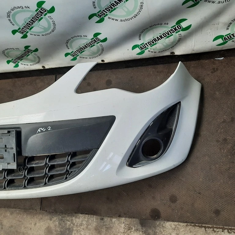 Nárazník predný Opel Corsa D