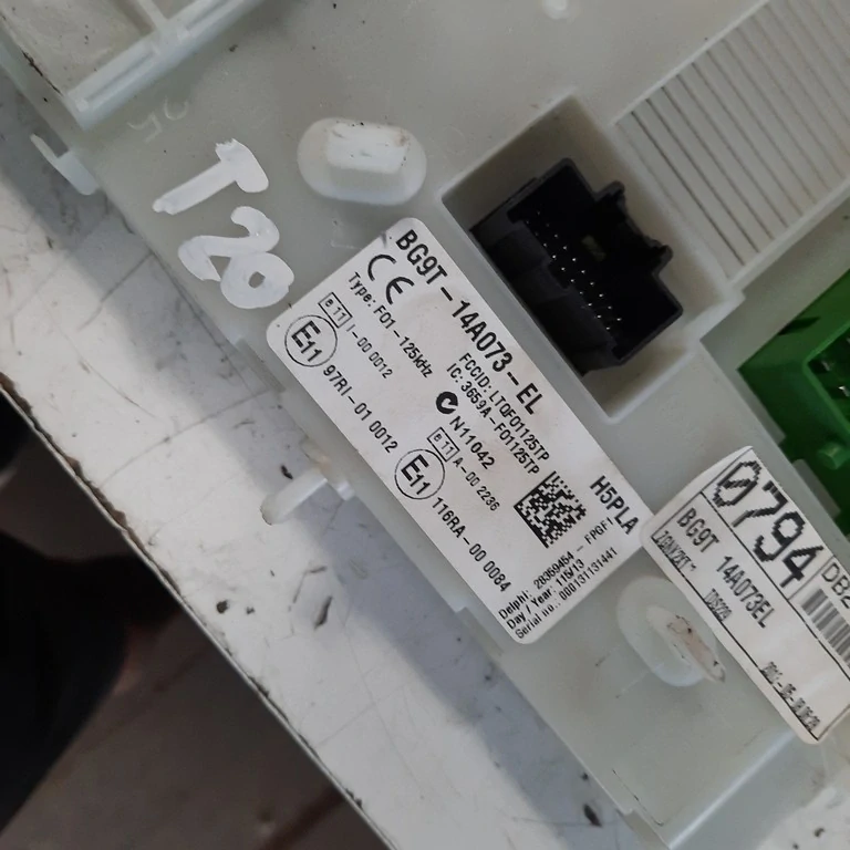 Poistková skrinka BSI Ford Mondeo MK4 BG9T-14A073-EL