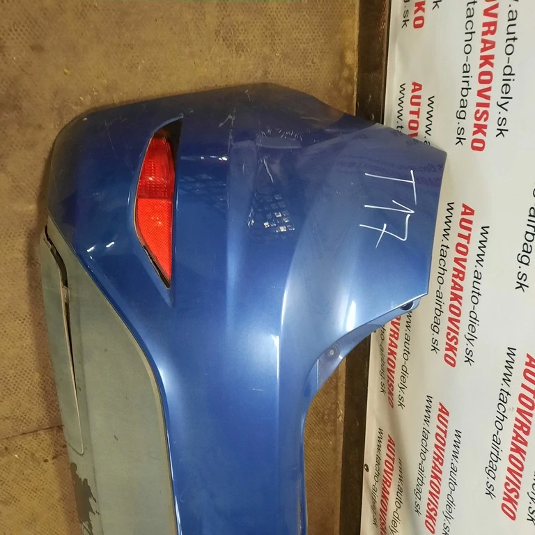 Nárazník zadný Ford Fiesta MK6 bez PDC