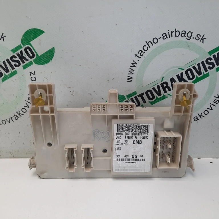 Poistková skrinka Ford C-Max MK1 3M5T14A073DG