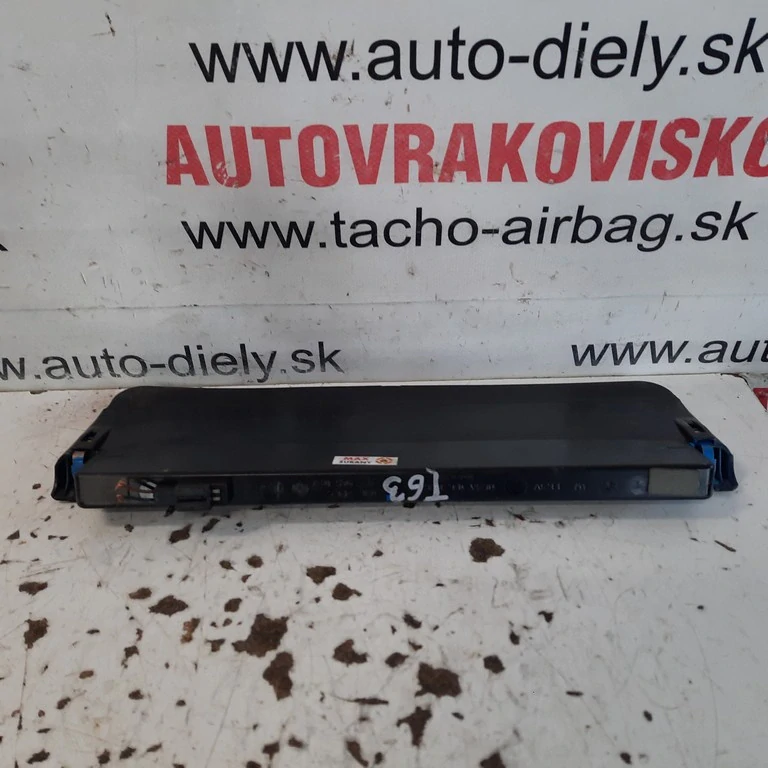 Brzdové svetlo Volkswagen Passat B7 sedan 3C5945027