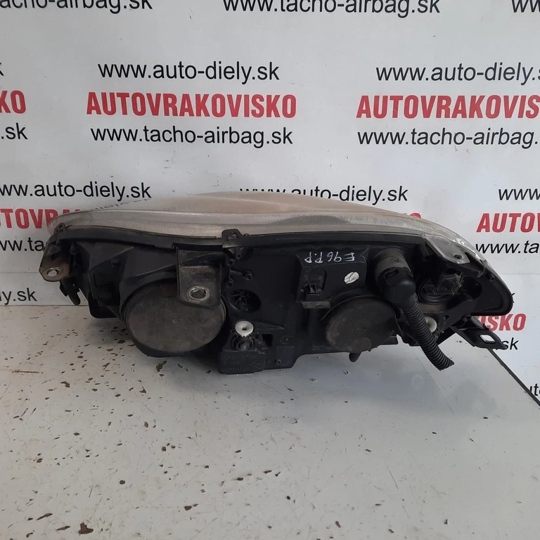 Predné svetlo pravé Fiat Croma II