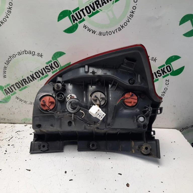 Zadné svetlo pravé Kia Ceed SW