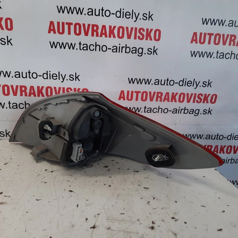 Zadné svetlo lavé Renault Megane III HB