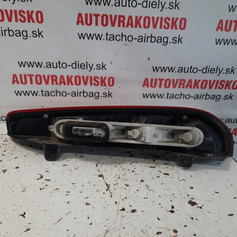 Zadné svetlo lavé Ford Focus MK2 facelift combi