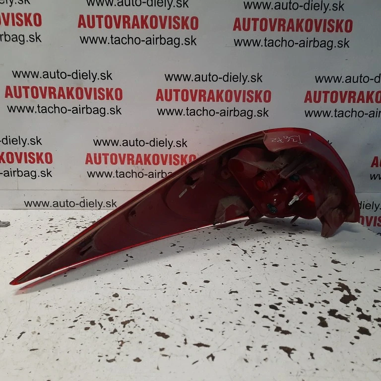 Zadné svetlo pravé Peugeot 207 SW