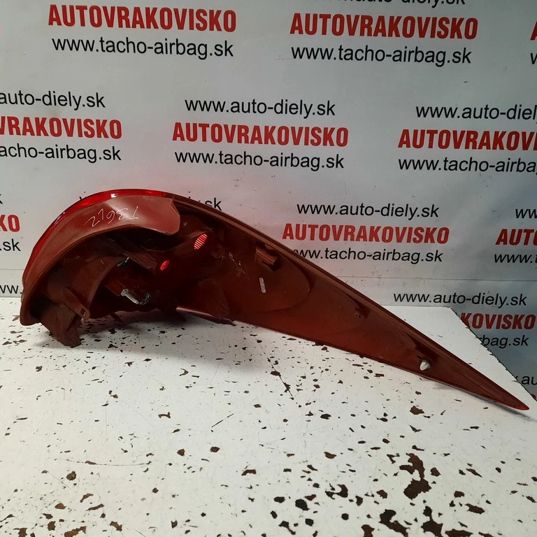 Zadné svetlo lavé Peugeot 207 SW