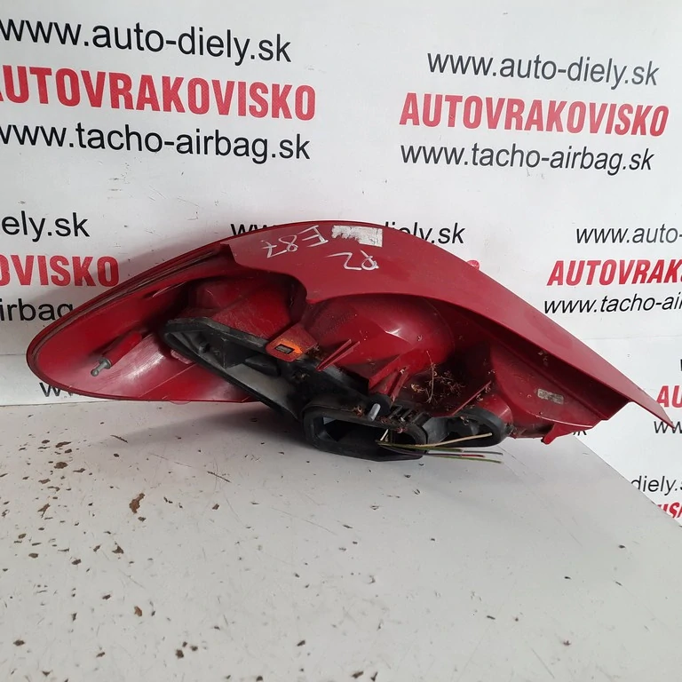 Zadné svetlo pravé Peugeot 207 HB